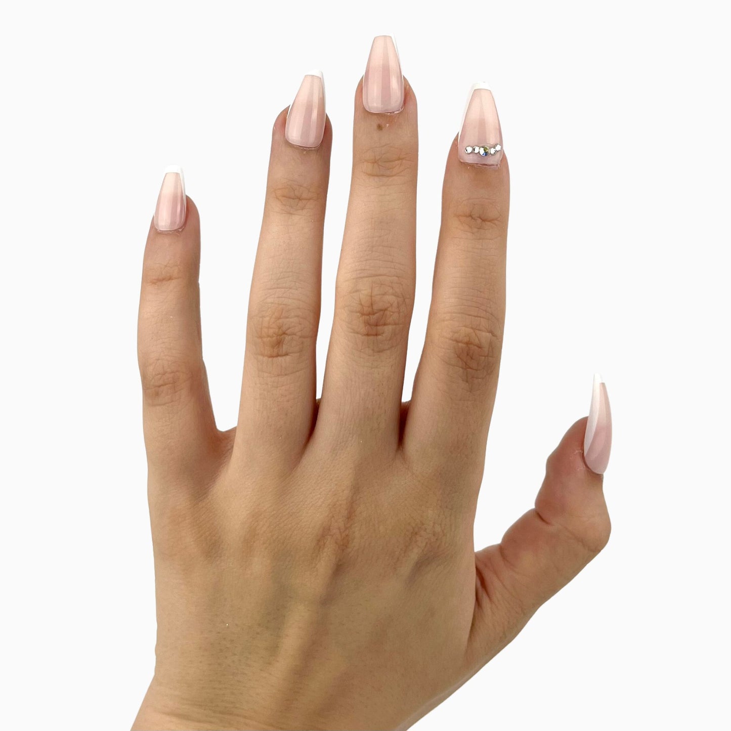 French tip diamond press-on nails tekokynnet