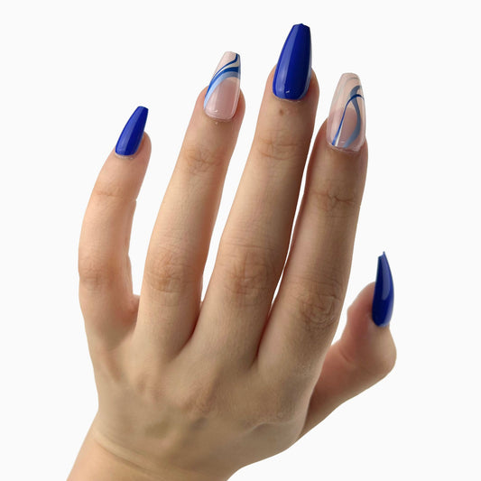 Trendy blue swirl press-on nails tekokynnet